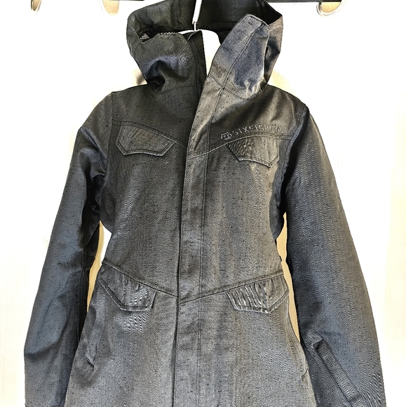 686 Jackets & Blazers - 686 Infidry Sm Thermal Hooded Coat